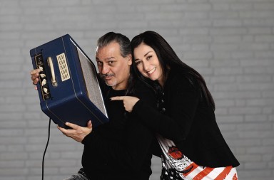 «Los críticos que no querían saber de nosotros ya están jubilados, y Camela sigue»