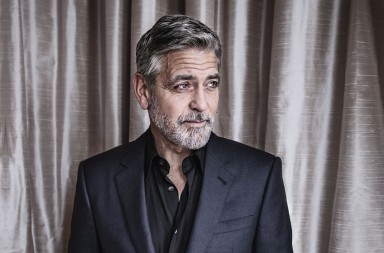 George Clooney: «La mierda se desplaza hacia abajo»