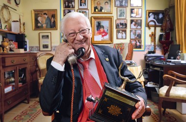 Padre Ángel: «¿Que los hijos de hoy viven peor que sus padres? No te lo crees ni tú…»