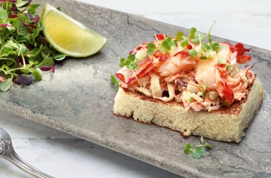 Tosta de «lobster roll»