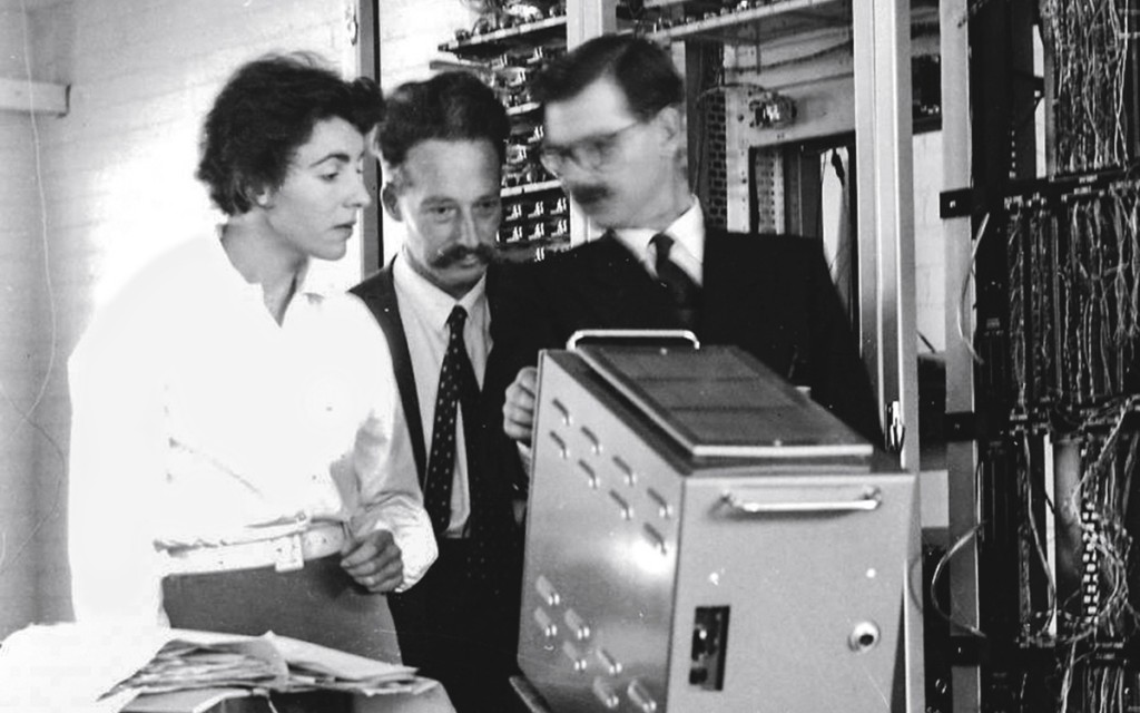 La primera mujer que se hizo millonaria con las nuevas tecnologías... (haciéndose pasar por hombre) 4