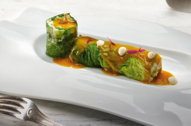 Rulo de cogollo, anchoas y escabeche