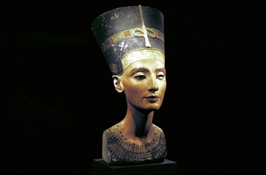 Buscando a Nefertiti
