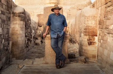 Zahi Hawass: «Británicos y alemanes son unos ladrones. ¡Nos tienen que devolver la piedra Rosetta y a Nefertiti!»