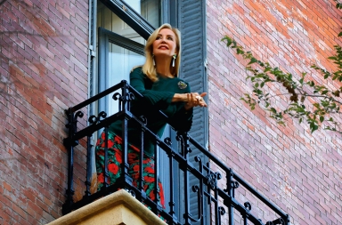 Carmen Lomana: «Algunos sacerdotes envían mis vídeos a sus feligreses porque los ayudan mucho»