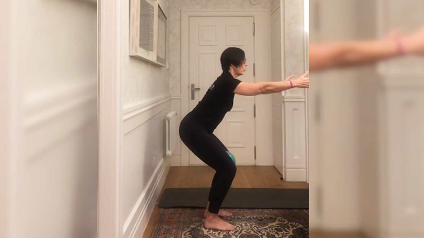 Ejercicios de pilates en casa para fortalecer las rodillas