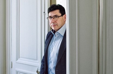 El economista, Philippe Aghion: «La renta mínima salva la dignidad humana»