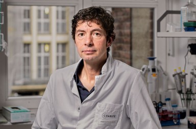 El asesor de Merkel contra la COVID-19: «Les garantizo que habrá un segundo brote y quizá un nuevo confinamiento»