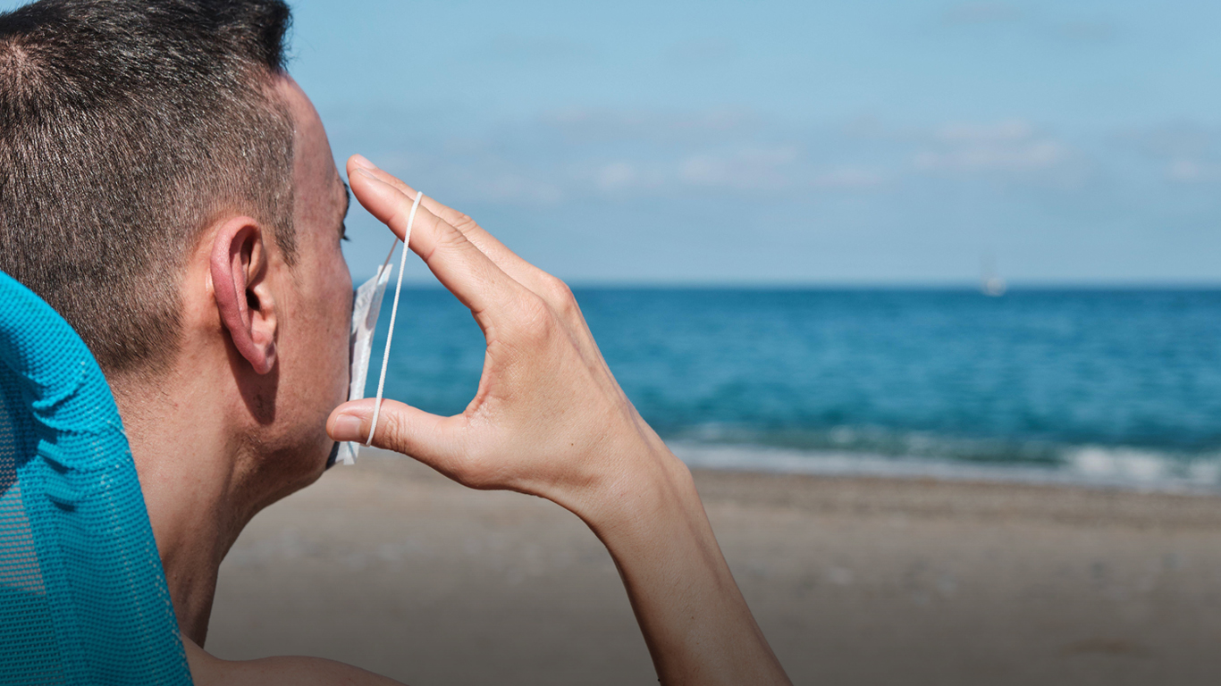 Trucos para sobrevivir al calor con mascarilla