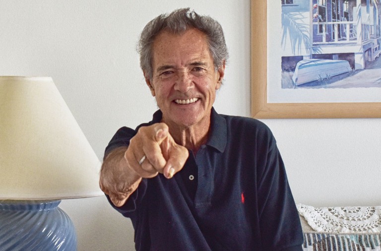 Ramón Arcusa: «Debería haberlo probado con Amanda Lear, ¿por qué no? ¡Estaba como un tren!» Ramón Arcusa: «Debería haberlo probado con Amanda Lear, ¿por qué no? ¡Estaba como un tren!»