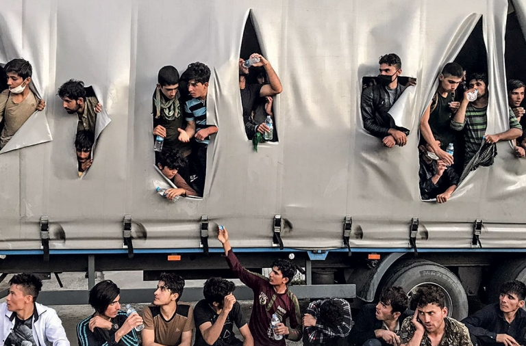 Los traficantes de migrantes hacen su ‘agosto’ durante la pandemia Los traficantes de migrantes hacen su ‘agosto’ durante la pandemia