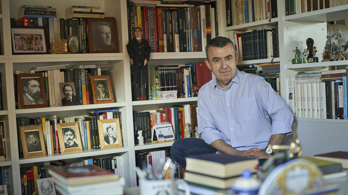 Lorenzo Silva: «Me gusta leer a quienes no escriben como yo»