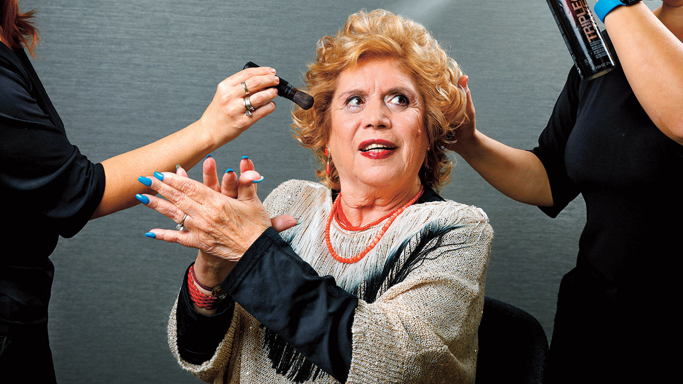 María Jiménez: «La vida son tres días y dos de ellos, nublados. Hay que aprovecharla al máximo»