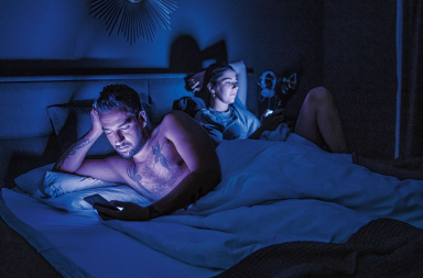 Atrapados por la ‘E-COVID’: rupturas de pareja, alcohol, soledad…