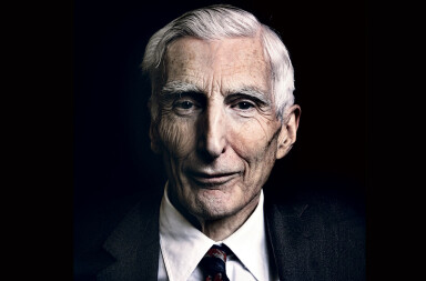 Martin Rees: «Esta no va a ser la última pandemia de este siglo»