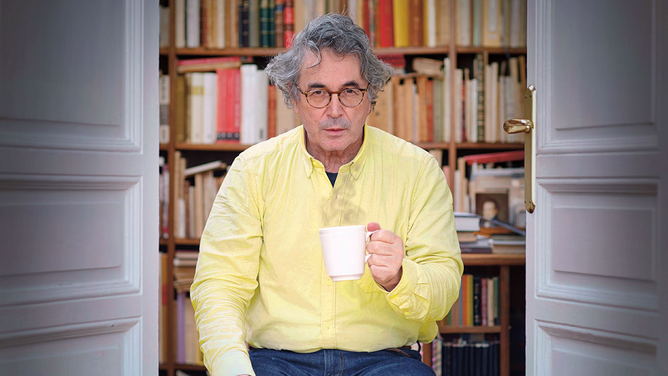 Andrés Trapiello: «¡A todos nos han echado de los sitios! Pero no todos tienen los mecanismos para contarlo»