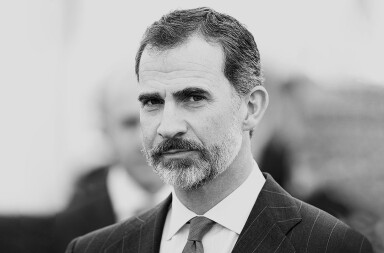 José Antonio Zarzalejos: «El Rey vive en un permanente tsunami político y familiar»