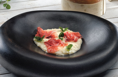 Arroz cremoso de jamón ibérico y torta del Casar