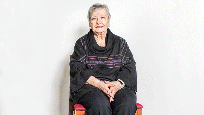 Hablan los mayores: intelectuales, artistas, políticos, científicos… de más de 80 años toman la palabra tras un año de pandemia