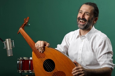 Javier Limón: «Estamos en el mejor momento que ha vivido la música en su historia»