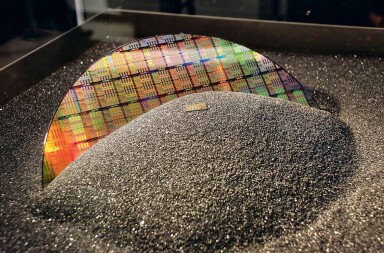 Del silicio al chip: un invento difícil